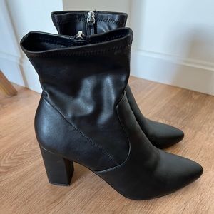Black heeled Steve Madden booties, Edril style